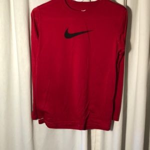 3 Nike logo Athletic shirts